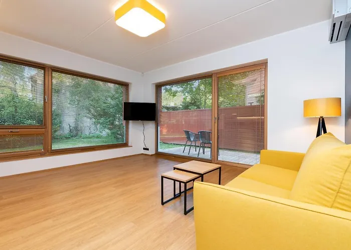 Апартаменты Self-check-in Spacious 1 Bedroom With Terrace And Free Parking Таллин